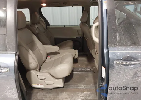 2015 Toyota Sienna Xle 8 Passenger из США, поврежденный, VIN 5TDYK3DC3FS575170